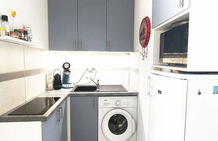 P2 au 3ème et dernier étage, vendu meublé, d''environ 26 m² + — photo 2