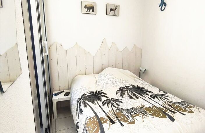 P2 au 3ème et dernier étage, vendu meublé, d''environ 26 m² + — photo 3