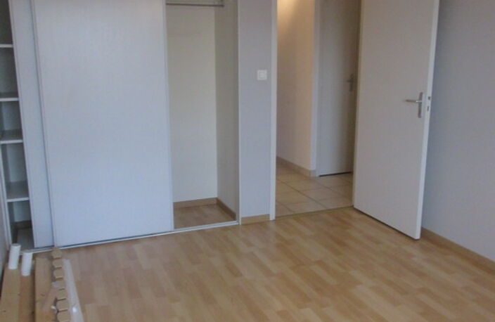 LOCATION T2 RODEZ SANS FRAIS D'AGENCE — photo 4