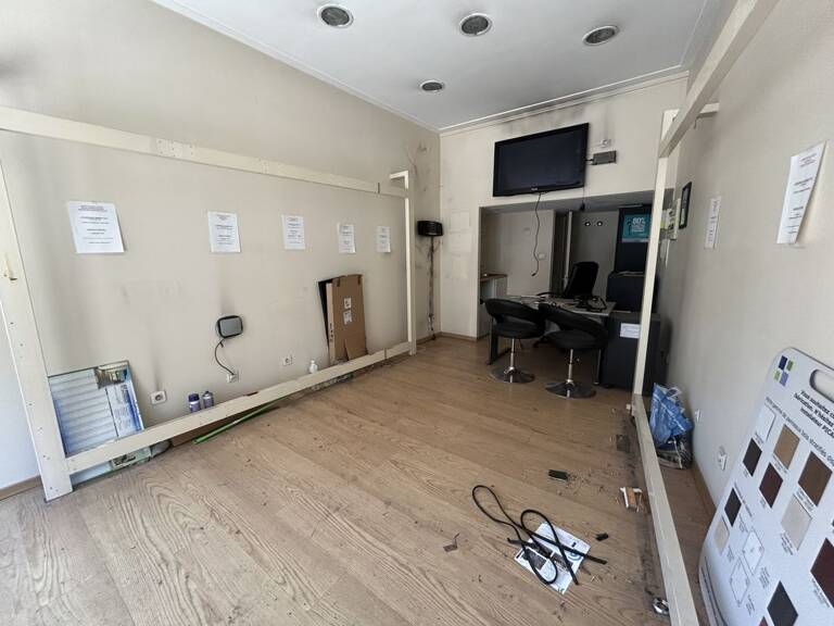 MURS COMMERCIAUX / 21,80 m² / COURS LIEUTAUD / MARSEILLE 13006 — photo 1