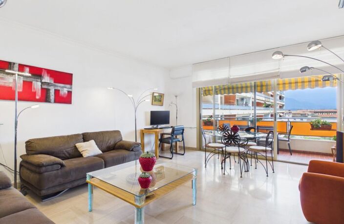 A VENDRE F3 LUMINEUX VUE MER PALAIS GRANDVAL — photo 2