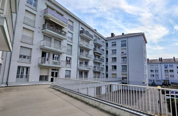 Appartement Gray 3 pièce(s) 86.35 m2 — photo 2