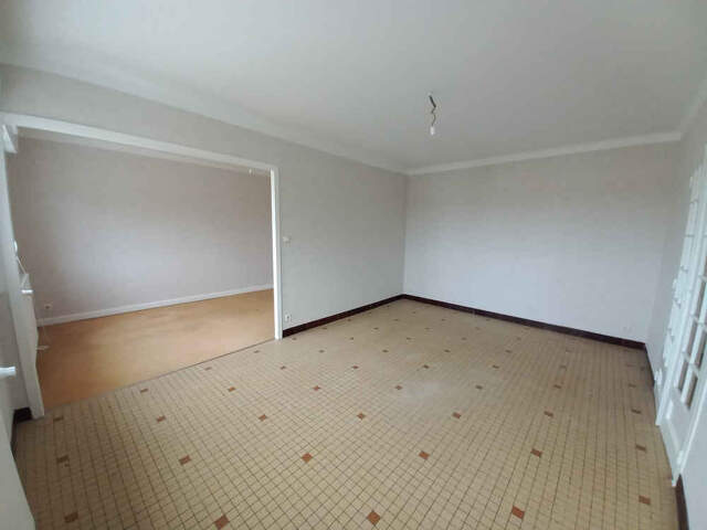 MAISON INDIVIDUELLE 6 PIÈCES – 101 M² AVEC JARDIN DE 2249 M² À JALLANGES — photo du bien