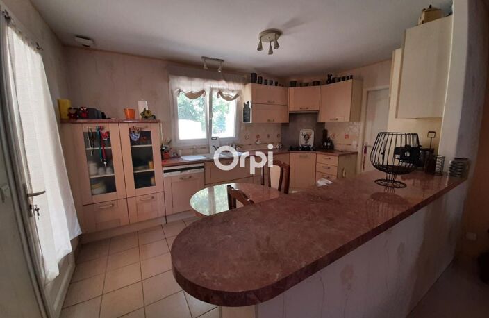 Breuillet – Maison familiale de 172 m² avec suite parentale, garage et beaux volumes — photo 5