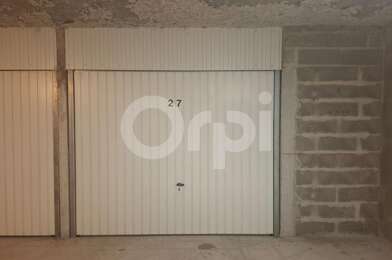 Garage  33000 €