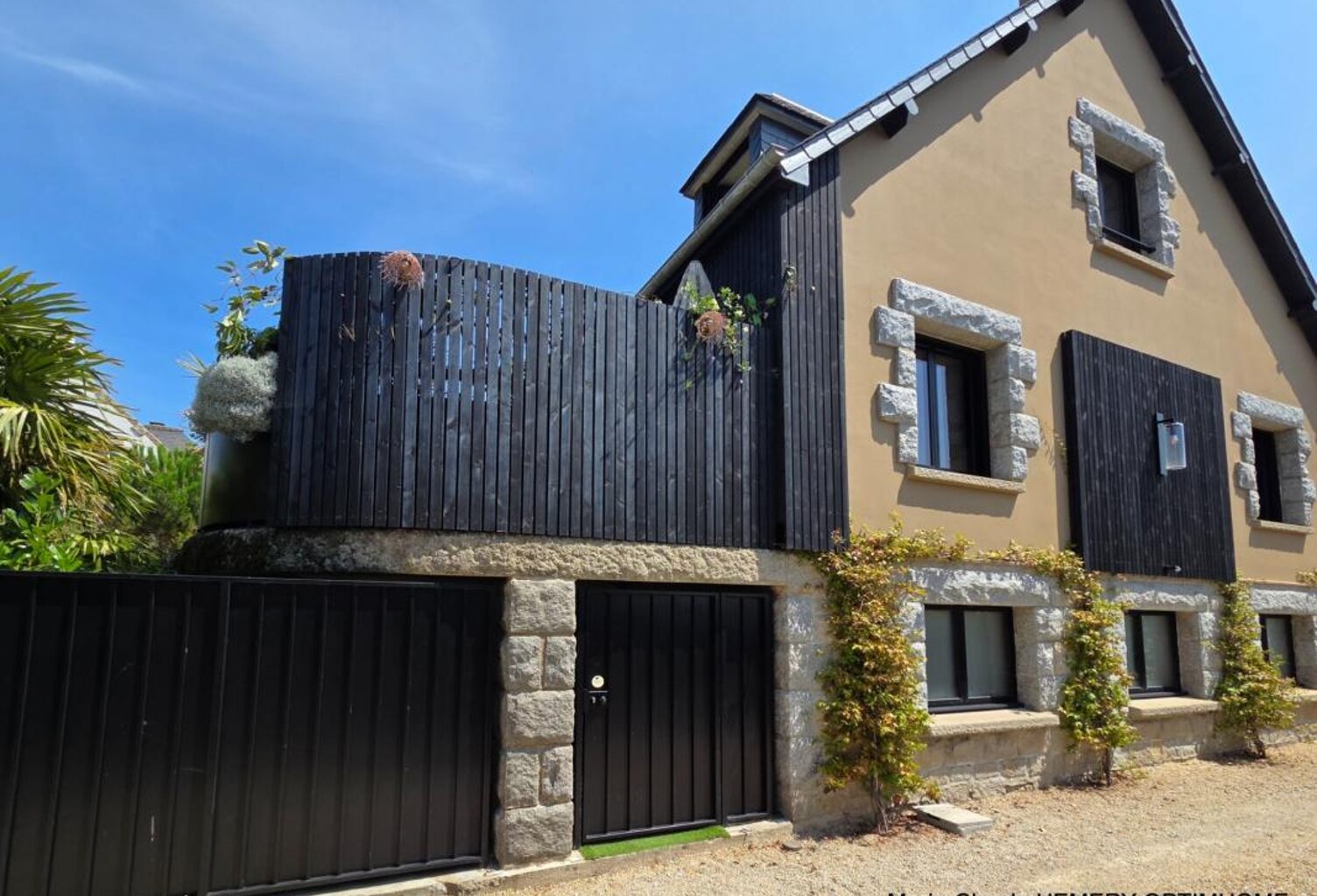 Dinard, Thalassothérapie, belle Villa BBC de 202m² sur parcelle de 400 m² clôturée et paysagée. Rénovation récente de qualité — photo 1