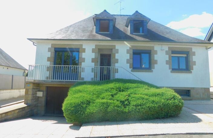 Maison à vendre 7 pièces FOUGERES (35) — photo 2