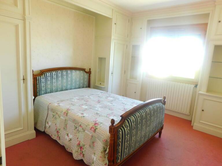 Maison à vendre 7 pièces FOUGERES (35) — photo 1