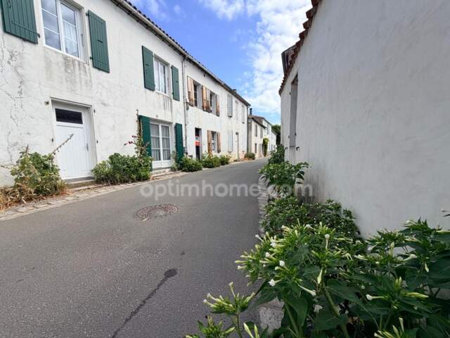 EXCLUSIVITÉ – MAISON DE VILLAGE AUTHENTIQUE EN PIERRES – MARCHÉ & PLAGES AU BOIS PLAGE — photo du bien