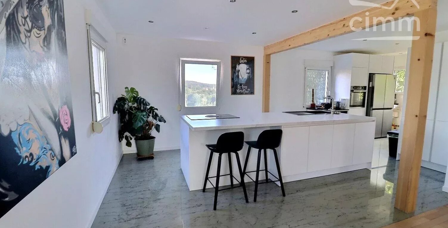 Maison individuelle rénovée de 125 m² – 4 chambres – Terrain de — photo 1