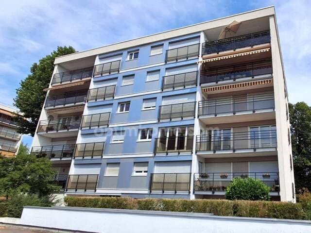 PLAISIR (78) - 🏢 Vente appartement dans résidence prisée avec 2 chambres 🛏️🛏️, balcon et place de parking 🚗 — photo du bien