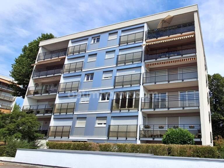 PLAISIR (78) -   Vente appartement dans résidence prisée avec 2 chambres  ️ ️, balcon et place de parking   — photo 1