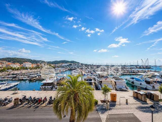 CANNES | SUQUET | QUAI SAINT-PIERRE | T3 | 55 M² | VUE MER | BAL — photo du bien