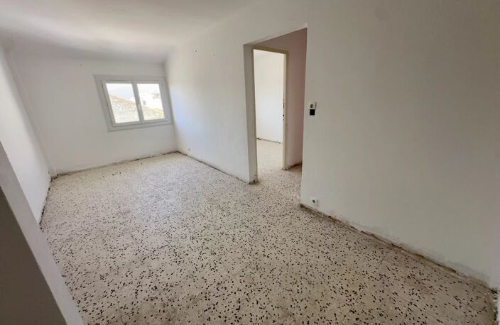 Appartement F3, 4 ieme et dernier étage, a rénover — photo 5