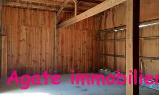 Commerce  32 m² à louer à Captieux (33840)
