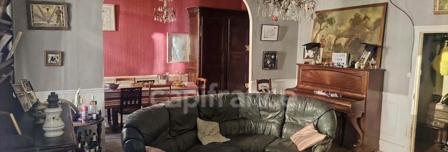 Maison 9 Pièces 263 m² à vendre à Saint-Pierre-le-Moûtier (58240)