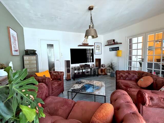 Quimper(29) Appartement lumineux - 4 pièces de 78,21m² - entièrement rénové — photo du bien