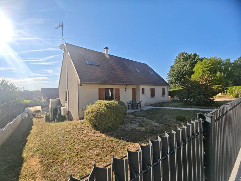 Grande maison familiale avec piscine à Damparis : l'espace dont votre famille rêve ! — photo 1