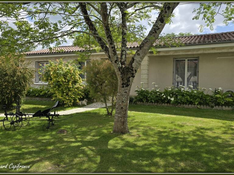 Maison AVEC CLIMATISATION à vendre 5 pièces VARAIZE (17)PLAIN PIED SUR 2383M² DE TERRAIN ENTIEREMENT CLOS — photo 1