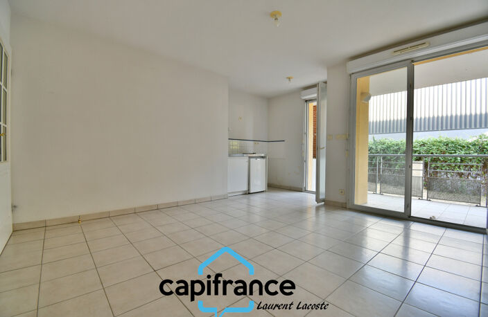 Appartement à vendre 1 pièces L'ISLE JOURDAIN (32) - residence sécurisée parking privatif — photo 2
