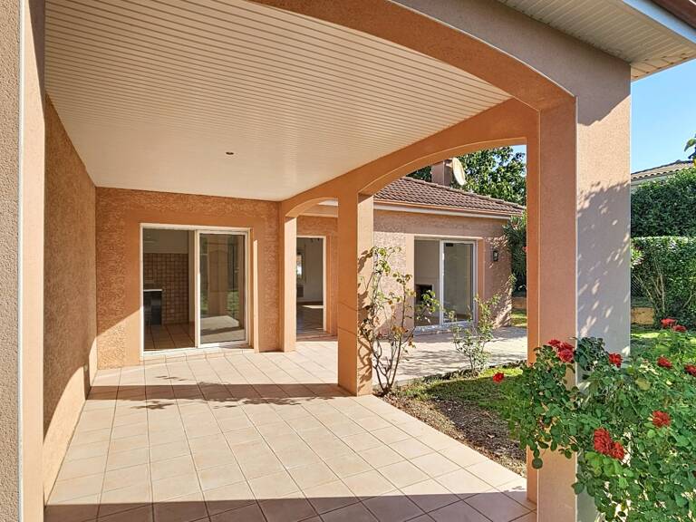 Maison à vendre 5 pièces, 4 chambres avec jardin et garage à LALOUBERE (65) — photo 1