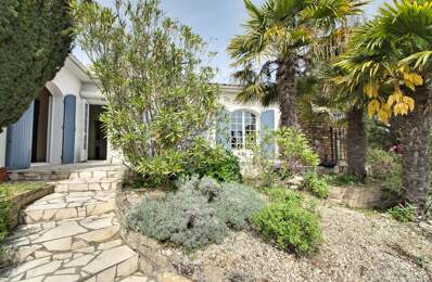 Maison à vendre 6 pièces LA ROCHELLE (17) — photo du bien