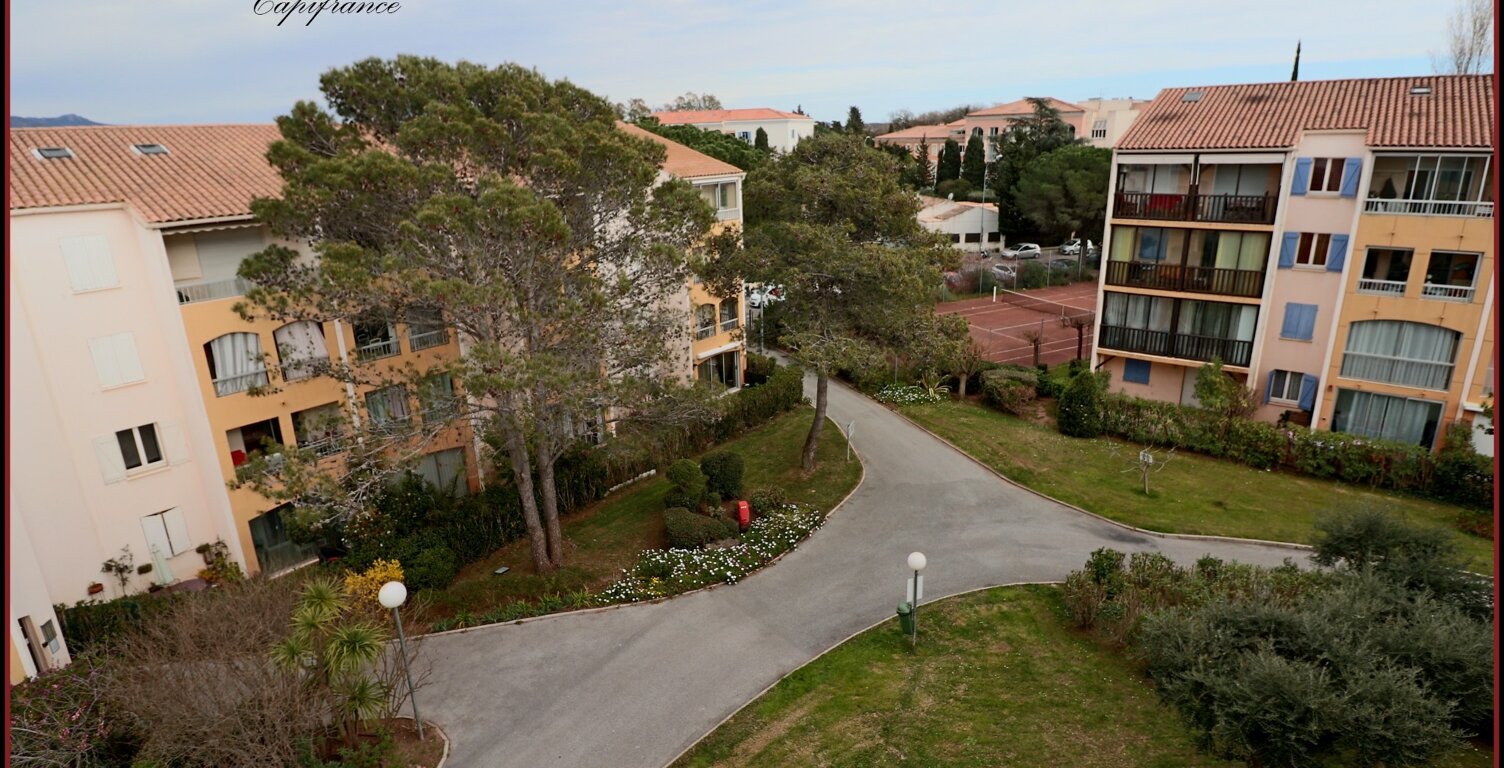 Dpt Var (83), à vendre FREJUS appartement T2 de 26,1 m² — photo 1
