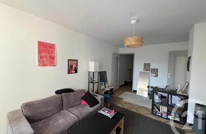 T3 — photo 3