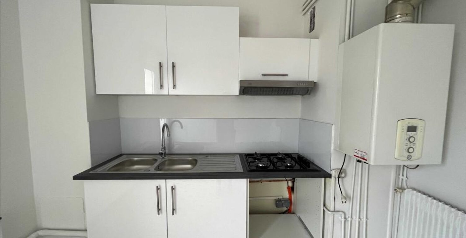 RIOM  T4 DE 71M² Res Le RUBIS — photo 1