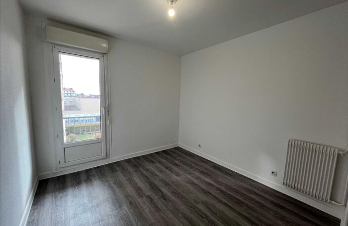 RIOM  T4 DE 71M² Res Le RUBIS — photo 4