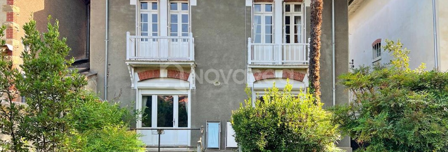 Maison 7 Pièces 202 m² à vendre à Pau (64000)