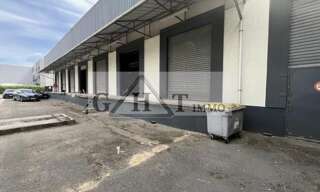 Local industriel  2069 m² à louer à Gonesse (95500)