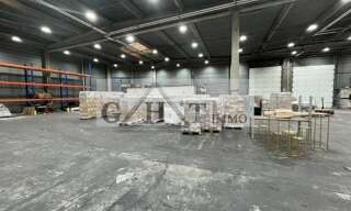 Local industriel  1608 m² à louer à Gonesse (95500)