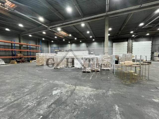 LOCAL D'ACTIVITÉS DE 1608 M² À LOUER À GONESSE — photo du bien