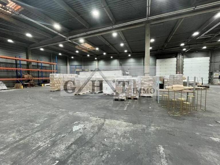LOCAL D'ACTIVITÉS DE 1608 M² À LOUER À GONESSE — photo 1