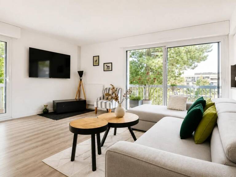 Appartement de 4 pièces de 79 m² à Garches — photo 1