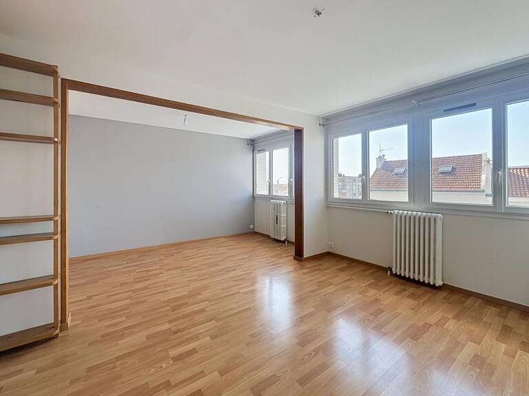 Appartement À Louer — photo 1