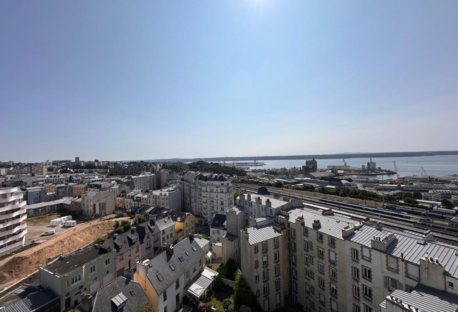 Appartement À Vendre — photo 1