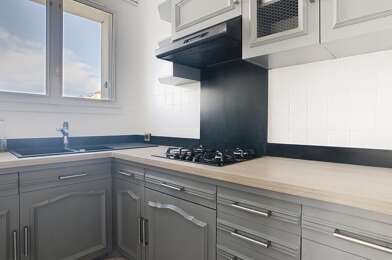 Appartement 3 pièces 795 €