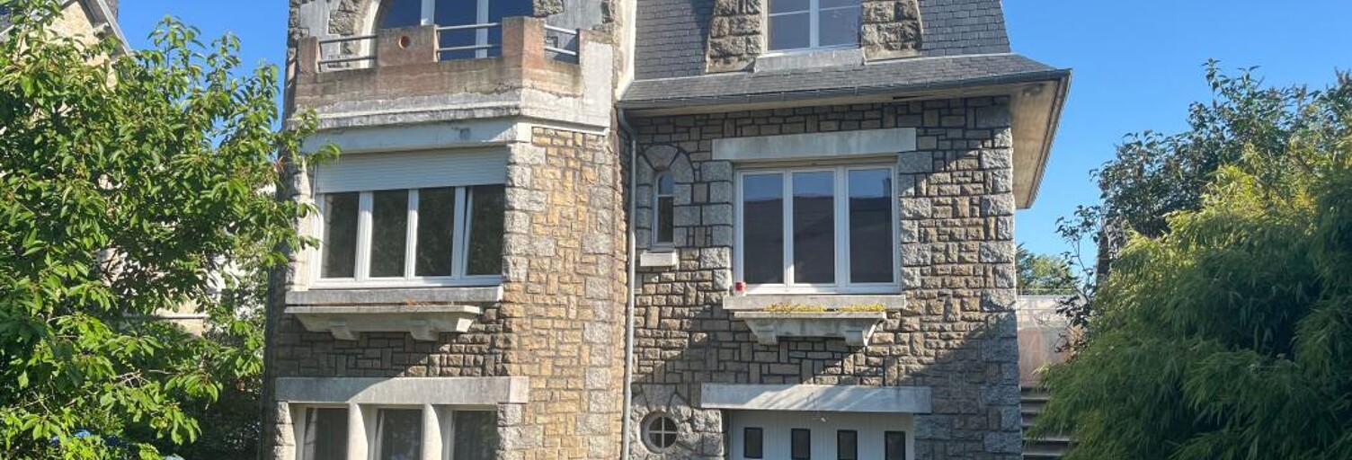 Maison 2 Pièces 105 m² à vendre à Rostrenen (22110)