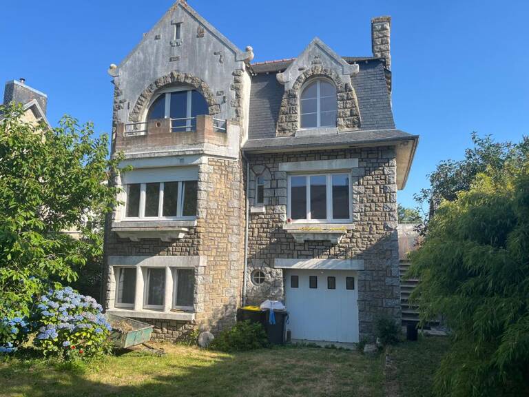 À Vendre - Maison de maître en pierre à rénover – Centre de Rostrenen — photo 1
