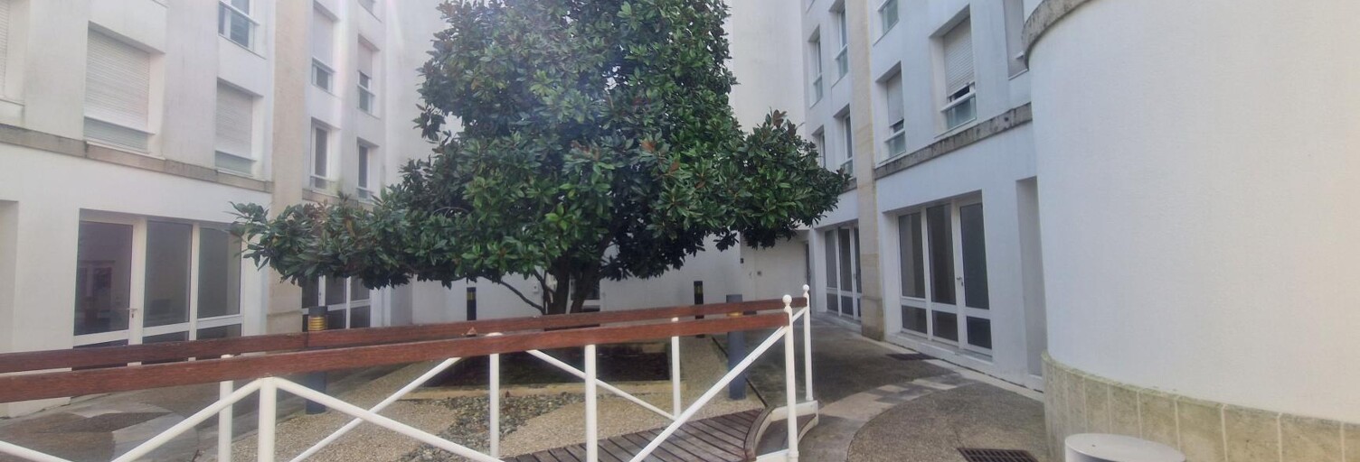 Commerce  73 m² à vendre à La Rochelle (17000)