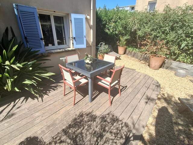 Maison À Vendre SIX FOURS LES PLAGES — photo du bien