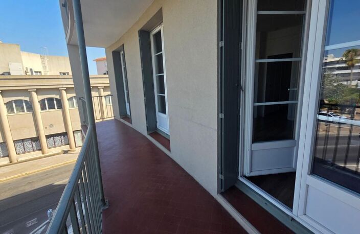Appartement type 4 à vendre à La Seyne Sur Mer 83500 proche commerces et accès vers Toulon — photo 4