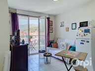 à vendre sur TOULON OUEST Appartement de type 2 avec balcon et parking privé en sous sol — photo 2