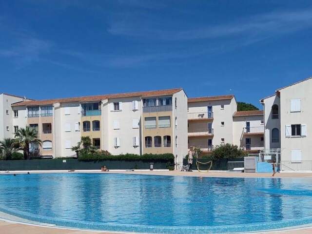 FRÉJUS CENTRE – RARE T2 AVEC GARAGE DANS RÉSIDENCE PRIVILÉGIÉE — photo du bien