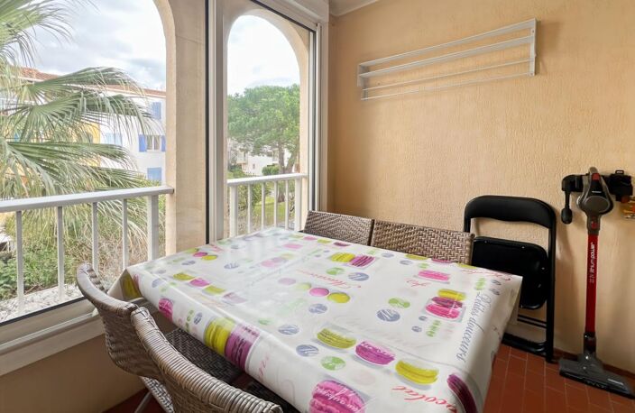 FRÉJUS CENTRE – RARE T2 AVEC GARAGE DANS RÉSIDENCE PRIVILÉGIÉE — photo 4
