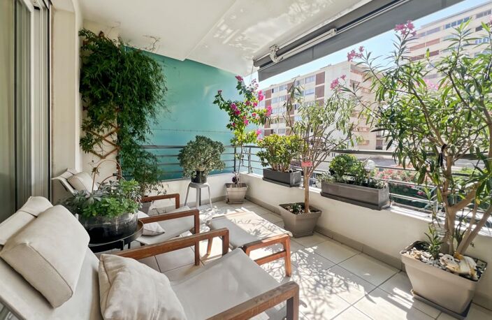Superbe 2 pièces traversant avec vaste terrasse – Fréjus Plage – Prestations de standing — photo 5