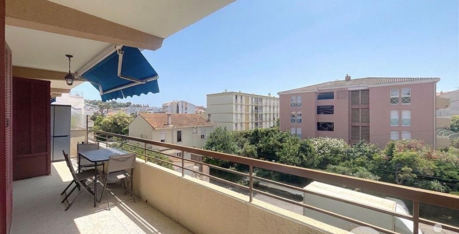 Appartement À Vendre — photo 1