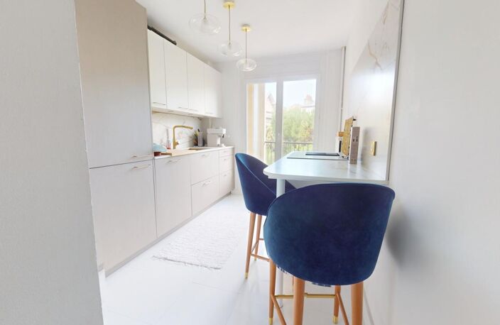Appartement À Vendre — photo 2